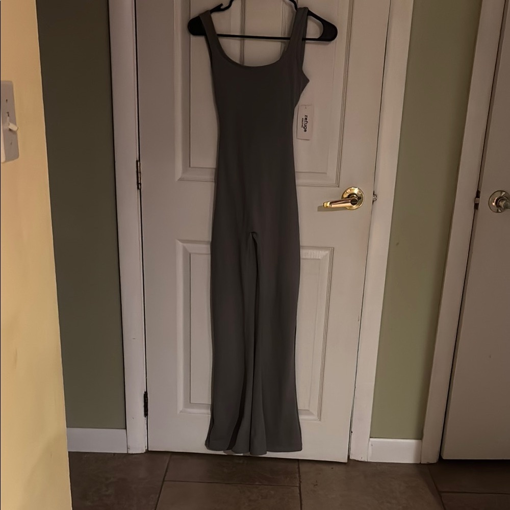 Elegant Gray Sleeveless Jumpsuit brand new with tags